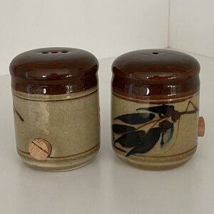Edinburgh Pottery Salt Pepper Shakers Ballarat Hand Painted Side Cork Stoneware